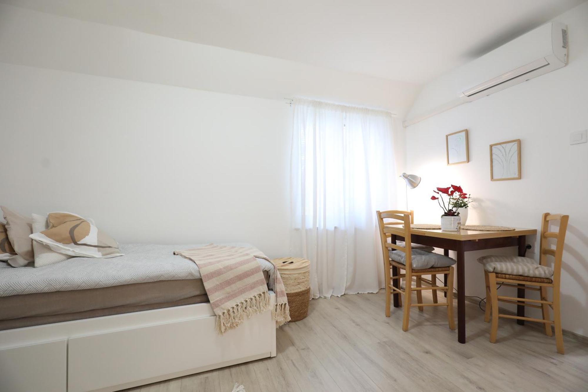 PUY Apartment Mir מראה חיצוני תמונה